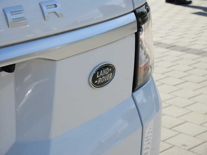 Land Rover Range Rover Sport 3,0 SDV6 HSE D250 4x4 aut. - fotka 44 z 46