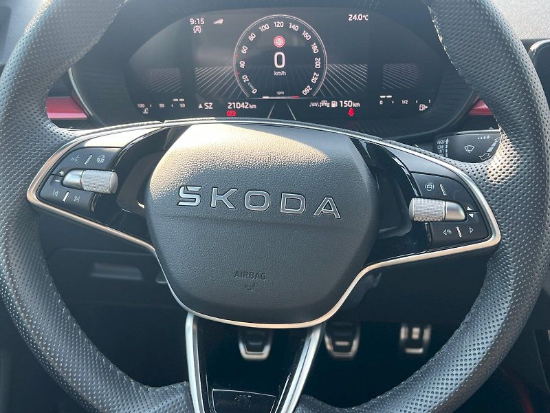 Škoda Fabia (2025) Monte Carlo 1.0TSi 85kW 6°manu - fotka 22 z 30