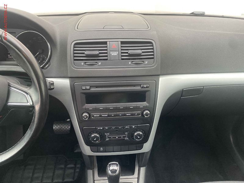Škoda Yeti (2014) 1.2 TSi, DSG, autoAC - fotka 12 z 14