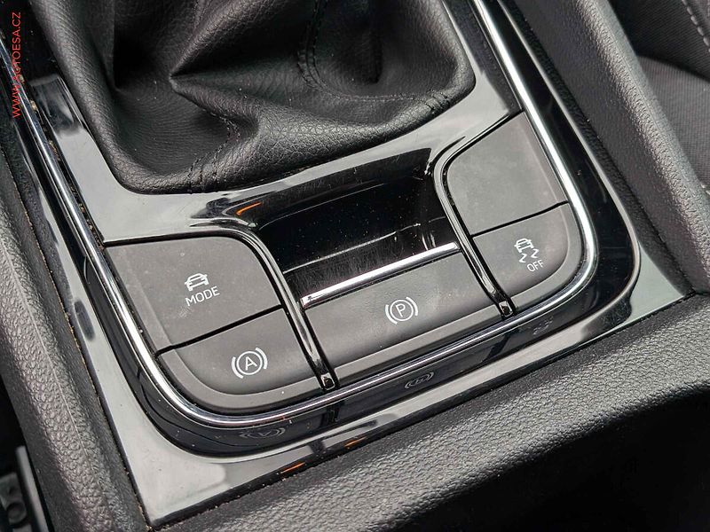 Škoda Karoq (2022) 1.5 TSi, ČR - fotka 18 z 18