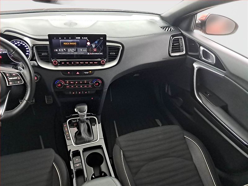 Kia Ceed (2022) GT Line 1.5 T-GDI - fotka 8 z 18
