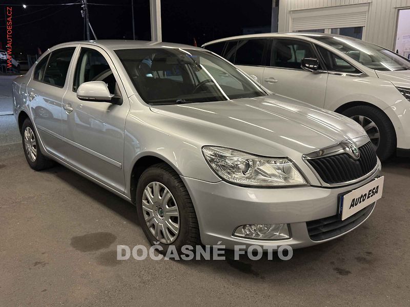 Škoda Octavia (2012) 1.6 TDi, 2.maj,ČR, Ambition - fotka 1 z 3