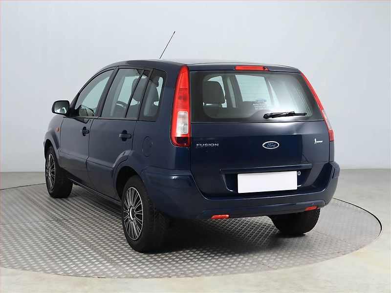 Ford Fusion (2010) 1.4, ČR,1.maj, jezdí výborně - fotka 4 z 13