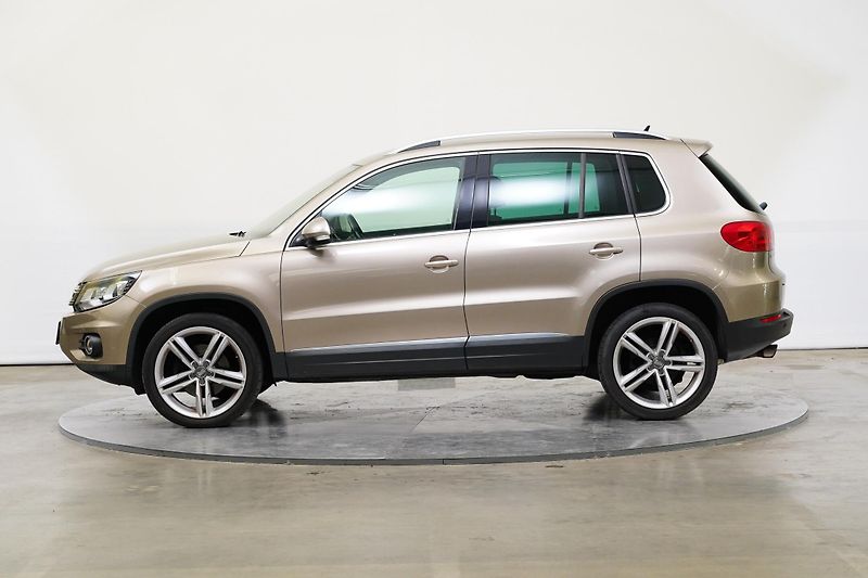 Volkswagen Tiguan - fotka 3 z 21