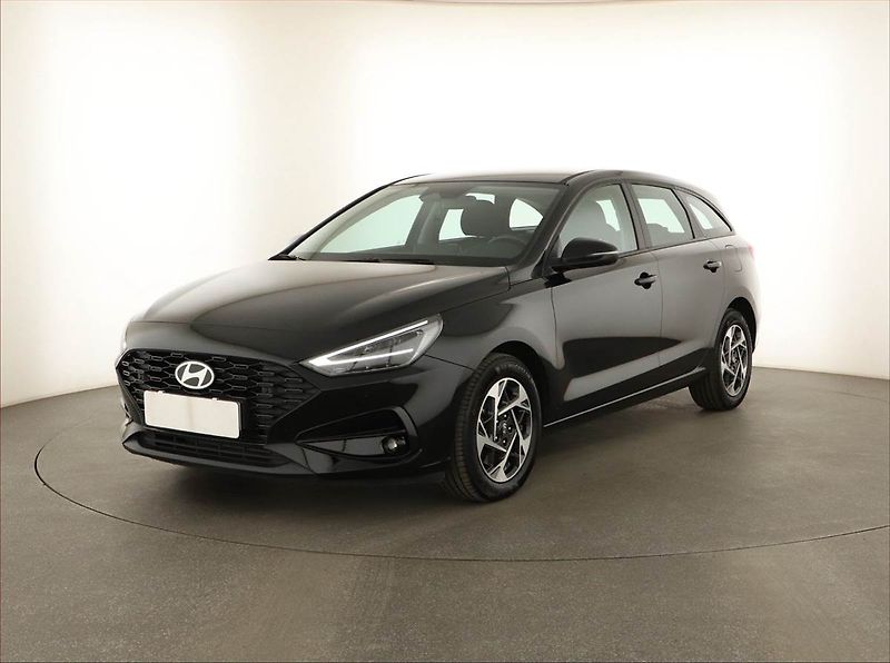 Hyundai i30 (2025) 1.0 T-GDI, Comfort, Navigace - fotka 2 z 14