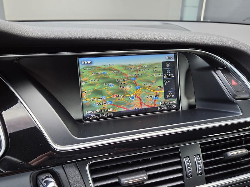 Audi A5 2,0 TDi Sportback - fotka 27 z 40