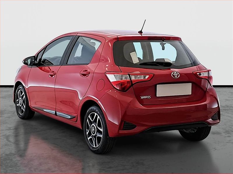 Toyota Yaris (2019) 1.0 VVT-i, Serv.kniha - fotka 4 z 20