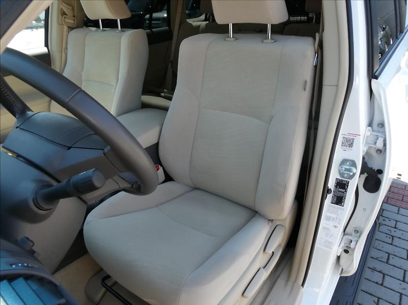 Toyota Land Cruiser 2,8 D-4D 150kW 2Maj, ČR, DPH - fotka 13 z 41