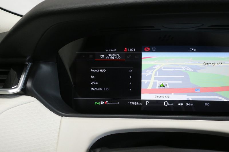 Land Rover Range Rover Velar (2018) D300 R-Dynamic SE, ČR, 1. maj. - fotka 21 z 50