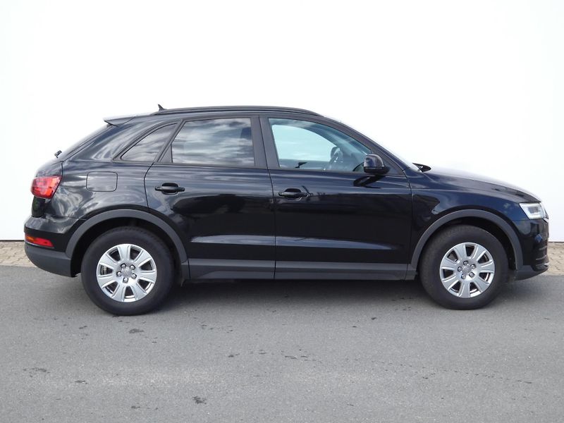 Audi Q3 (2015) 1,4 TFSI 110KW - fotka 3 z 30