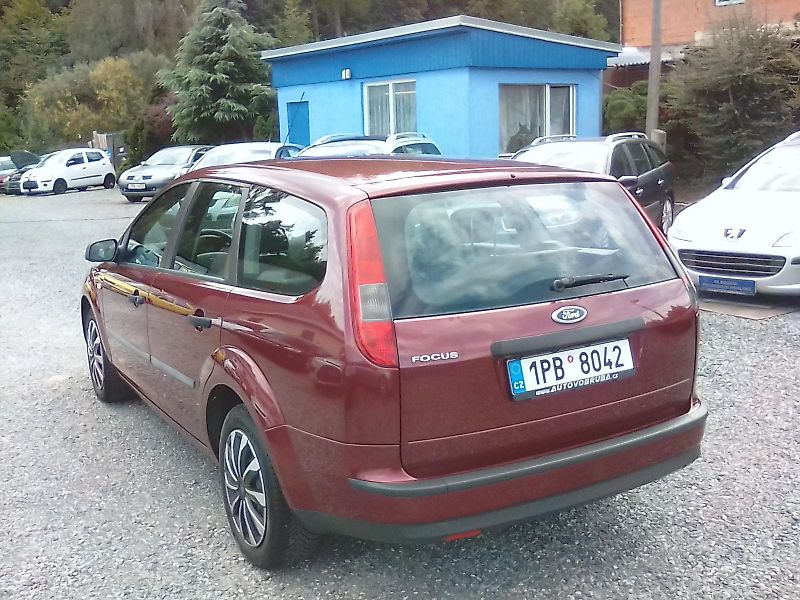 Ford Focus (2005) 2.0i 16V combi, 2majitel - fotka 5 z 30