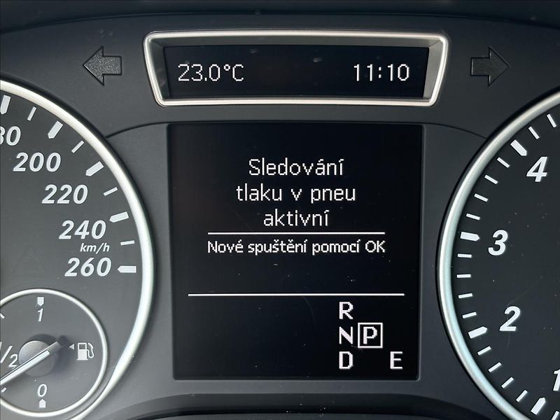 Mercedes-Benz Třídy B 1,6 200i 115kW AT,Výhřev,Kamer - fotka 23 z 37