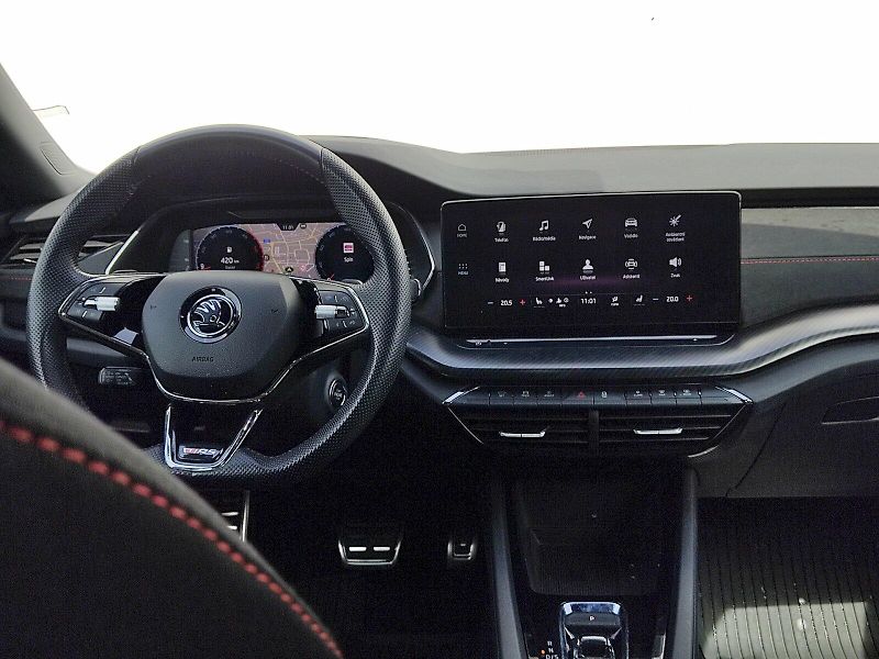 Škoda Octavia (2023) combi RS 2,0 Tdi 147 Kw DSG - fotka 6 z 37