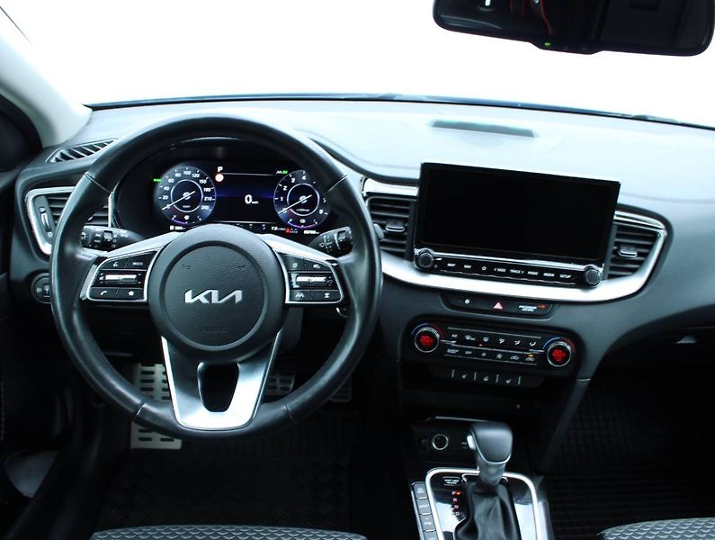 Kia Ceed (2022) PHEV 1.6 GDI  Premium 104kW - fotka 5 z 35