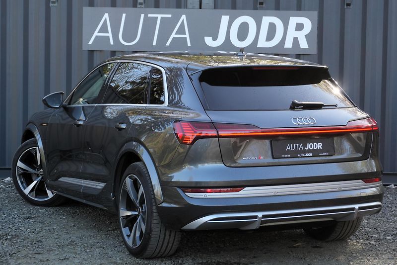 Audi e-tron S 370 kW Quattro, SoH 95,6%  - fotka 6 z 39