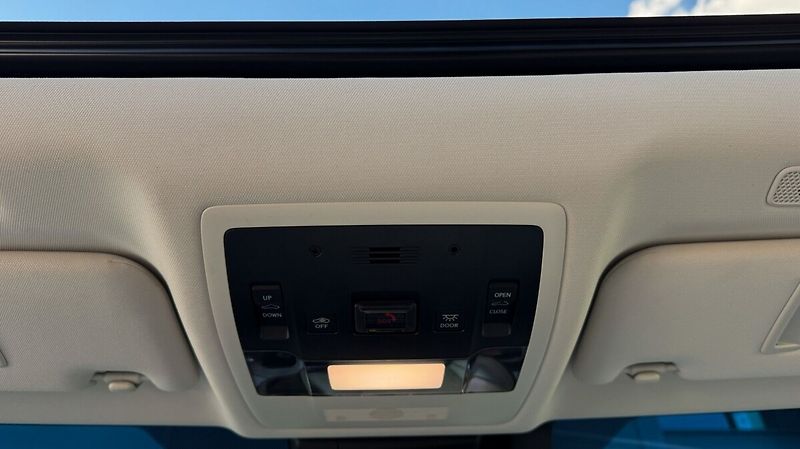 Lexus ES 300h 300H 2,5 HEV LUXURY - fotka 32 z 40