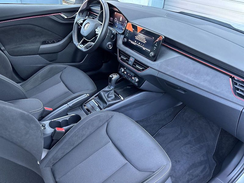 Škoda Kamiq (2024) 1.0 TSI DSG Drive - fotka 10 z 32