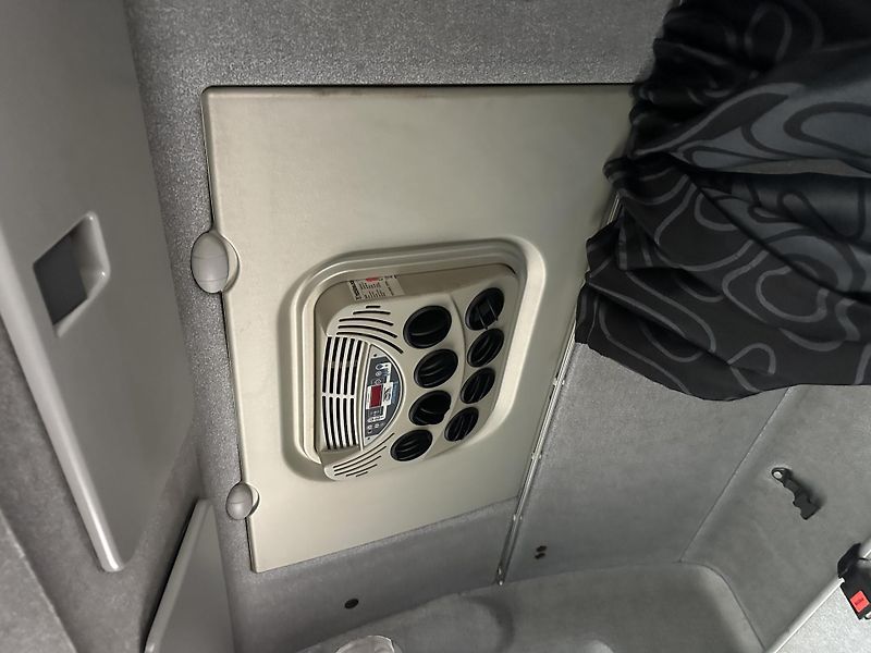 Iveco Eurocargo (2015) 120E28 SHRNOVAČKA MĚCHY E6 - fotka 34 z 35