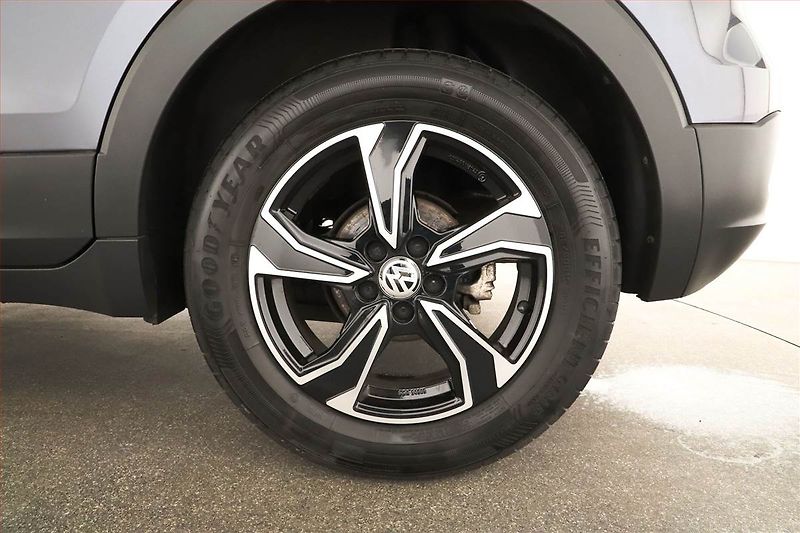 Volkswagen T-Cross (2023) 1.0 TSI, ČR,1.maj, Serv.kniha - fotka 11 z 13