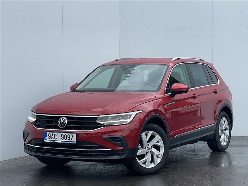 Volkswagen Tiguan 1,5 TSI Life TAŽNÉ+KAMERA - fotografie inzerátu