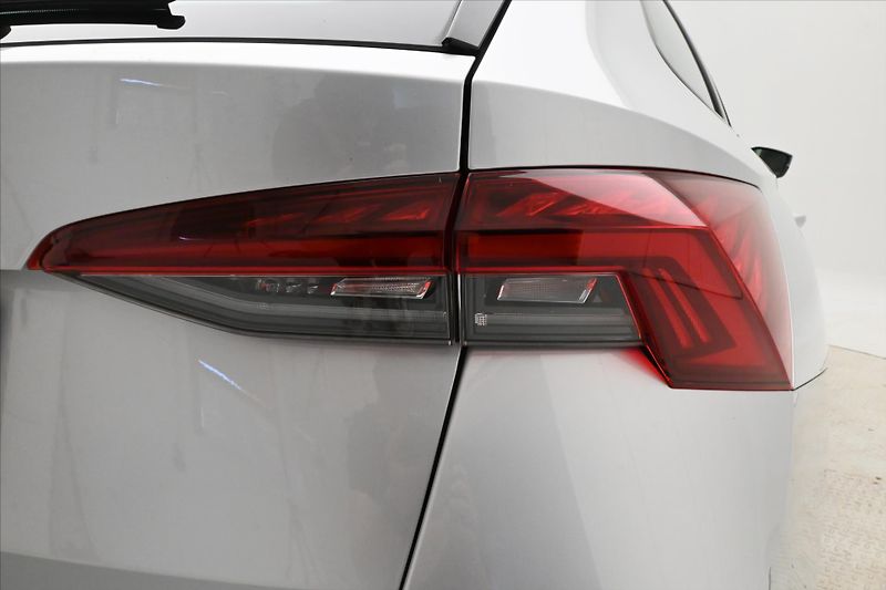 Škoda Octavia 2,0 TDI 110 kW DSG Ambition Zá - fotka 29 z 30