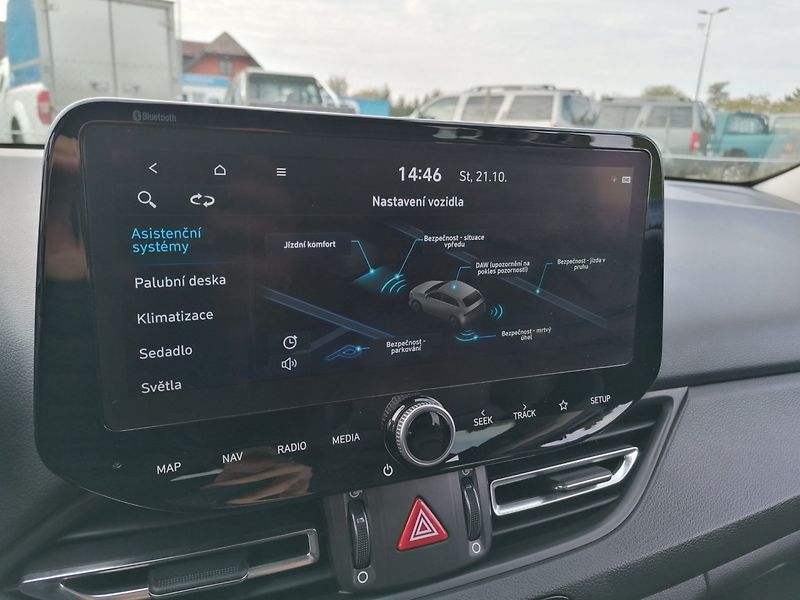 Hyundai i30 (2022) 1.6 CRDi MHEV 100kW Kůže - fotka 17 z 39