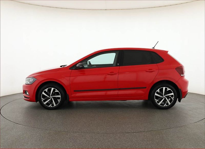 Volkswagen Polo (2018) Beats 1.0 TSI, Serv.kniha - fotka 3 z 17