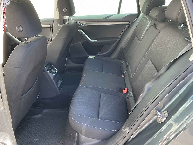 Škoda Octavia (2018) 1.5 TSi, Clever, DSG, LED, TZ - fotka 10 z 18