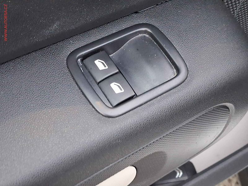 Citroën C3 (2019) 1.2 PT, Park. čidla - fotka 11 z 17