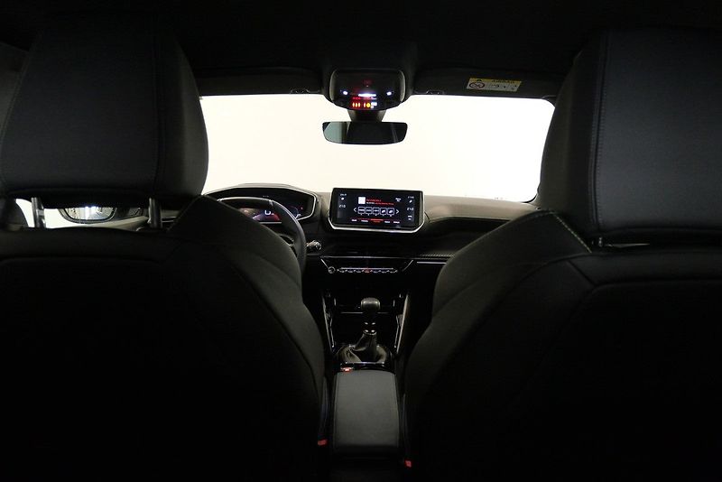Peugeot 208 - fotka 21 z 23
