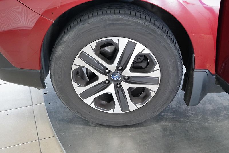 Subaru Outback - fotka 10 z 32
