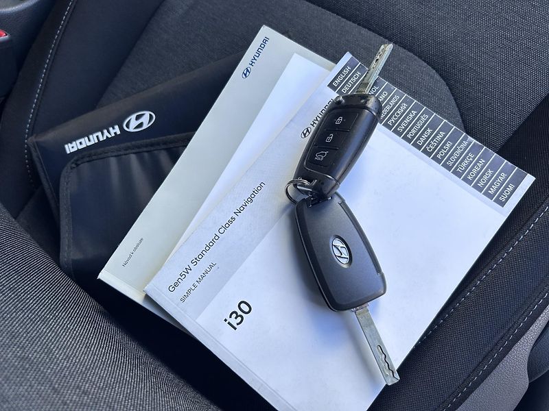 Hyundai i30 Kombi 1.6 CRDi - fotka 10 z 33