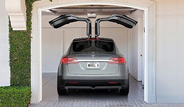 Prototyp elektromobilu Tesla Model X.