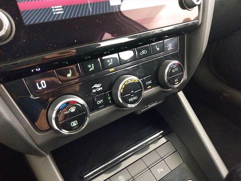 Škoda Octavia (2017) Style 1.4 TSI, Tempomat - fotka 13 z 21
