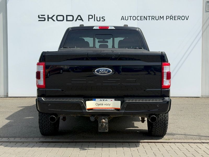 Ford F-150 (2021) Lariat 3.5L 298kW 4x4 - fotka 32 z 35