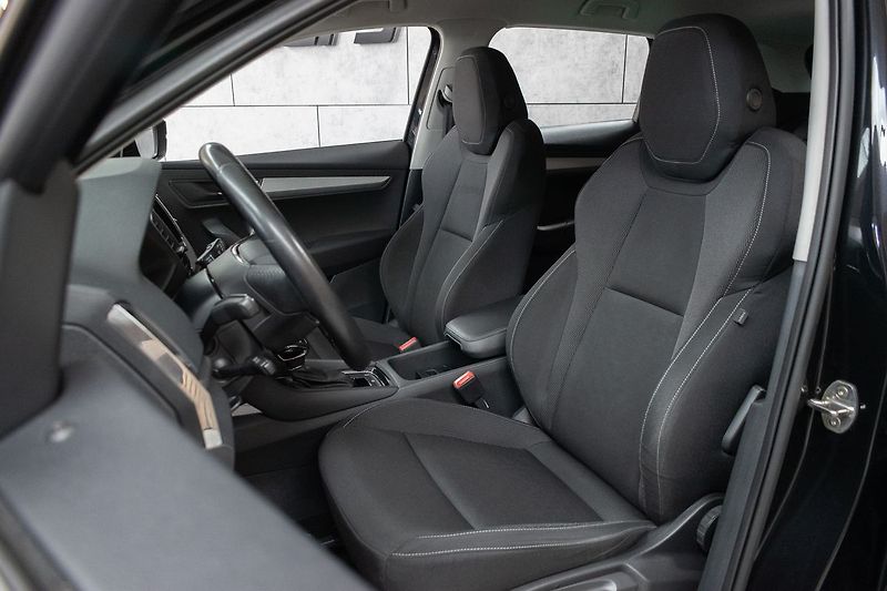 Škoda Karoq 2.0 TDI DSG*ACC*KAMERA*DPH* - fotka 10 z 39