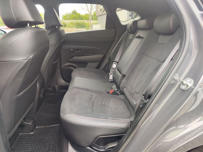 Hyundai Tucson 1.6 T-GDI/118kW N-Line DCT - fotka 13 z 33