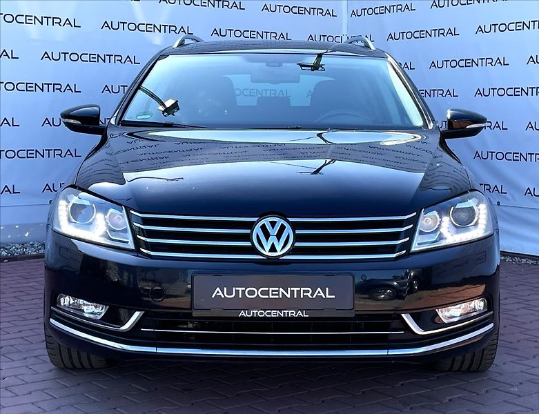Volkswagen Passat 2,0 TDi,103kW,HIGHLINE,STK 7/2 - fotka 2 z 26
