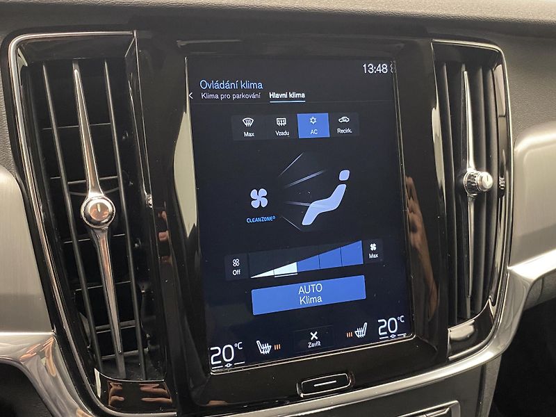 Volvo V90 D4 MOMENTUM AUT  - fotka 34 z 39