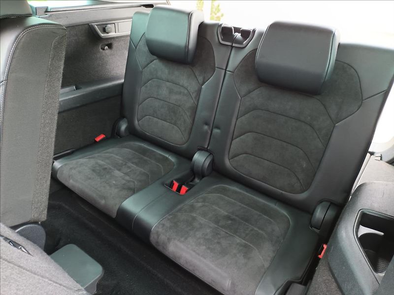 Škoda Kodiaq 2,0 TDI,140KW,4X4,SCOUT,TAŽNÉ, - fotka 22 z 48