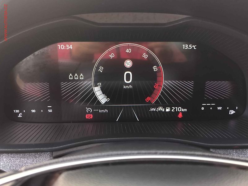 Škoda Kamiq (2025) 1.0TSi, LED, AC, temp - fotka 16 z 22