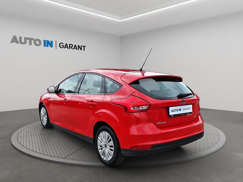 Ford Focus (2016) Trend čr. 1,0 ecoboost 125k pr - fotka 4 z 15