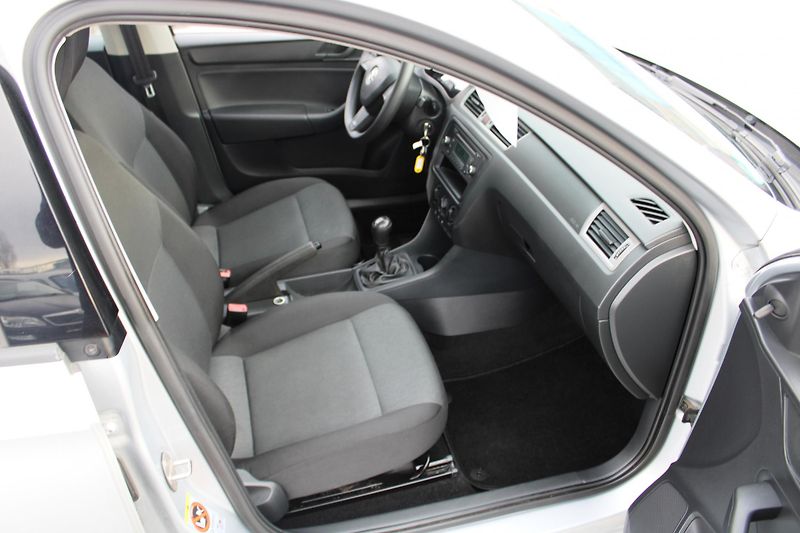 Škoda Rapid (2014) 1,2i KLIMA EL.OKNA ZIMNÍ KOLA - fotka 13 z 14