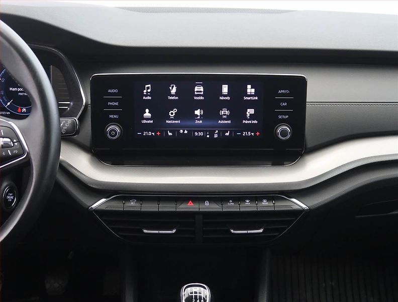 Škoda Octavia (2023) Ambition 2.0 TDI, ČR,1.maj - fotka 12 z 24