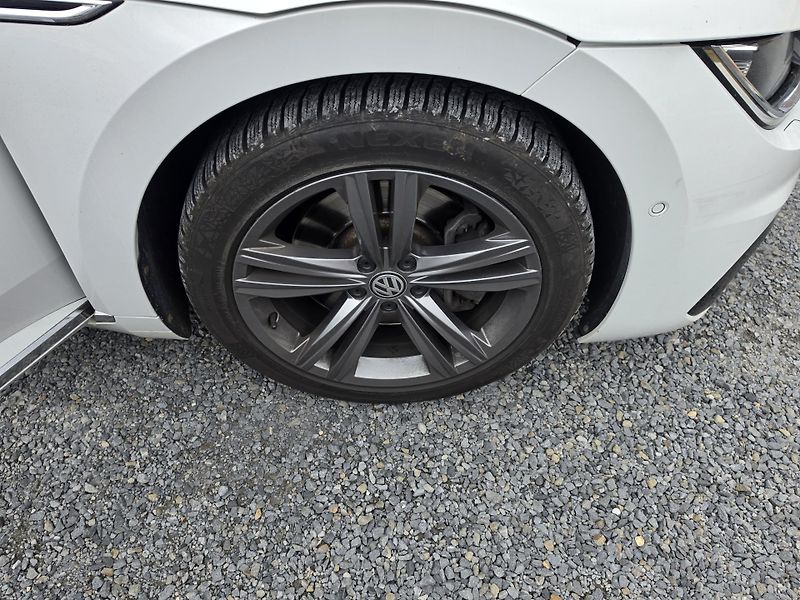 Volkswagen Arteon 2.0 TDI R-Line TZ Led Alcantra - fotka 7 z 19