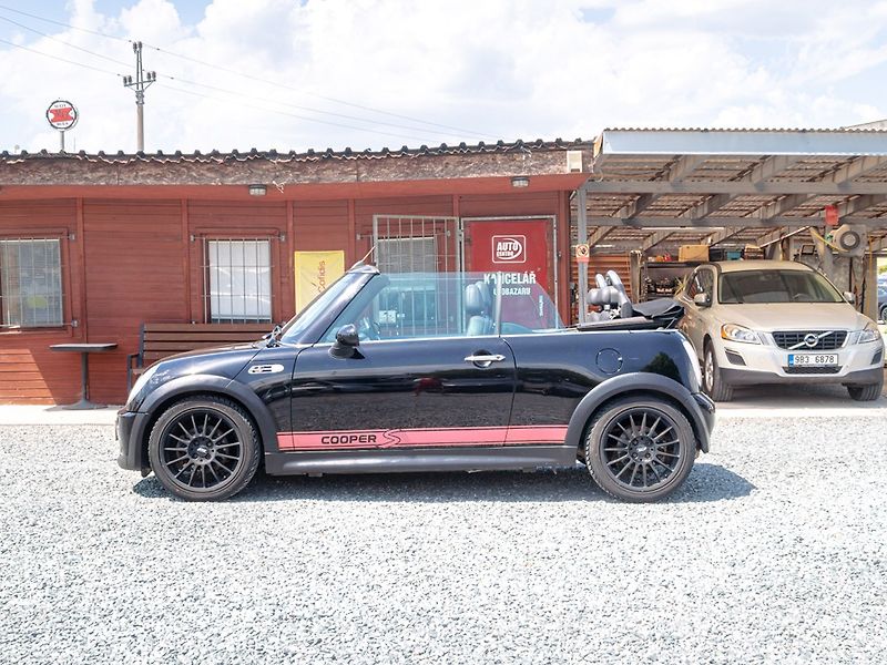 Mini Cooper S (2005) 1.6T 125KW – HARMAN KARDON - fotka 8 z 37