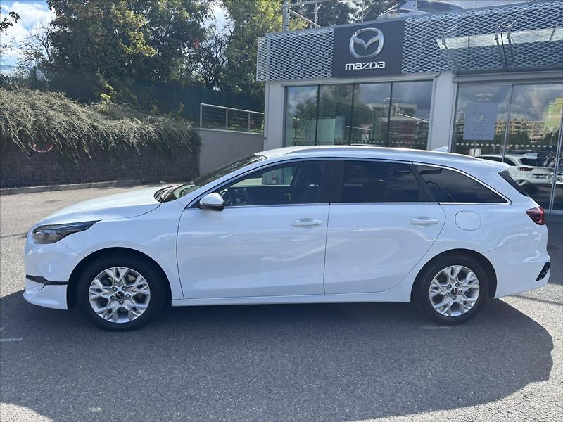 Kia Ceed 1,5 TGDi TOP ZÁRUKA TOP STAV - fotka 2 z 42