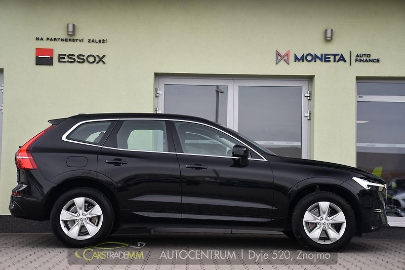 Volvo XC60 B4 AWD mHEV - fotka 6 z 44