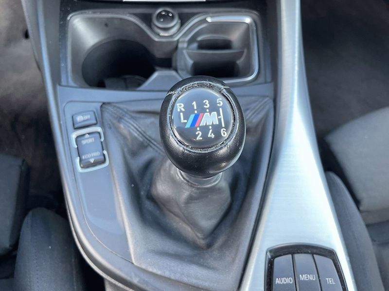 BMW Řada 1 (2012) 118 D,2.0,105kW - fotka 19 z 34