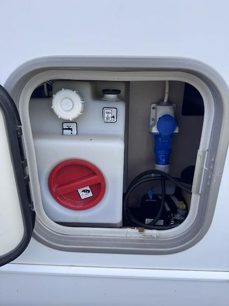 Fiat Ducato (2019) Bürstner BT 6905 - fotka 10 z 22